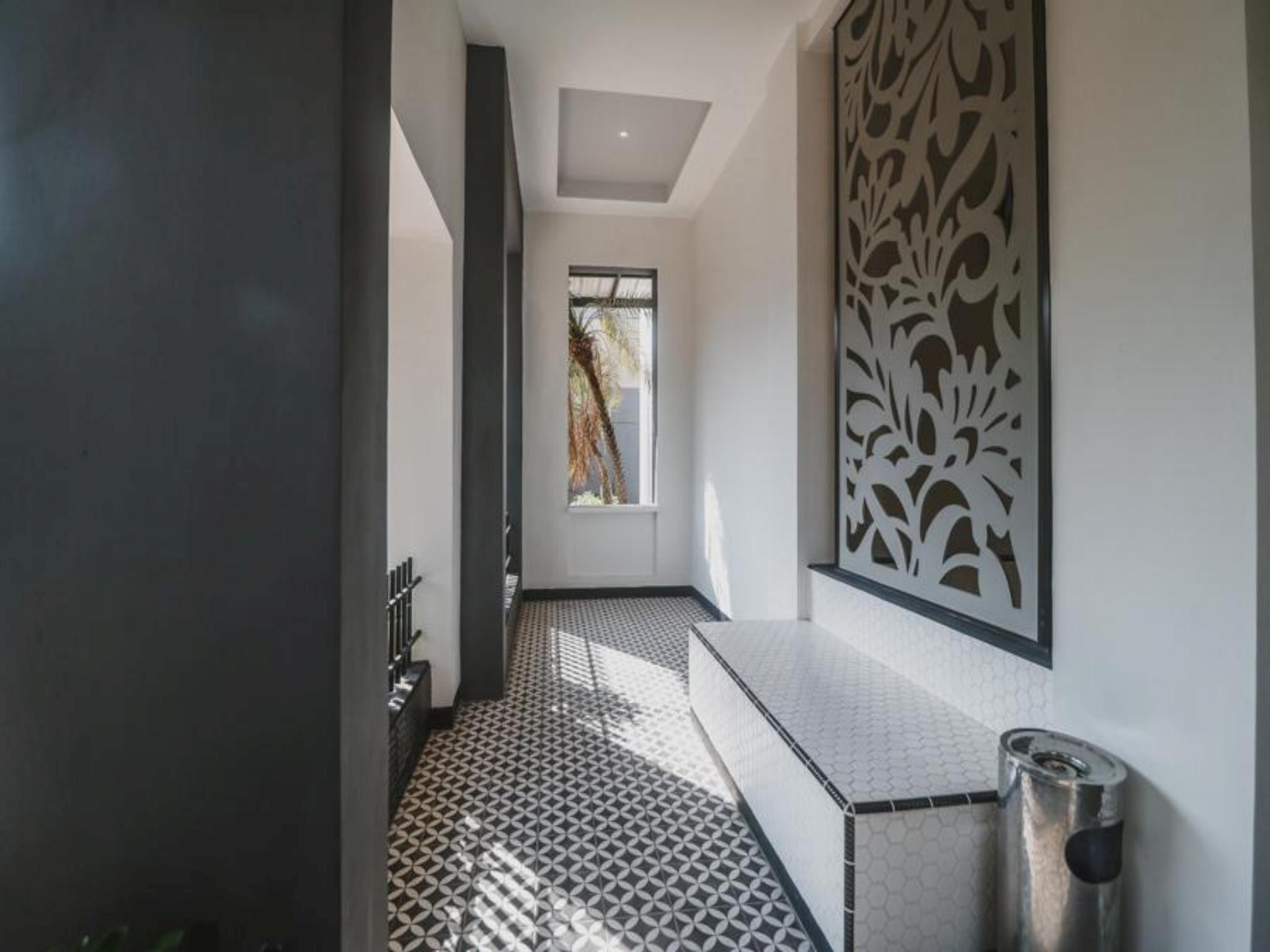 Reddoorz Plus Near Mall Slipi Jaya Jakarta Exteriör bild